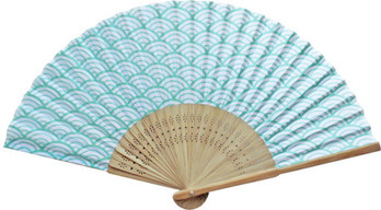 日本の伝統柄扇子 青海波(すす竹)